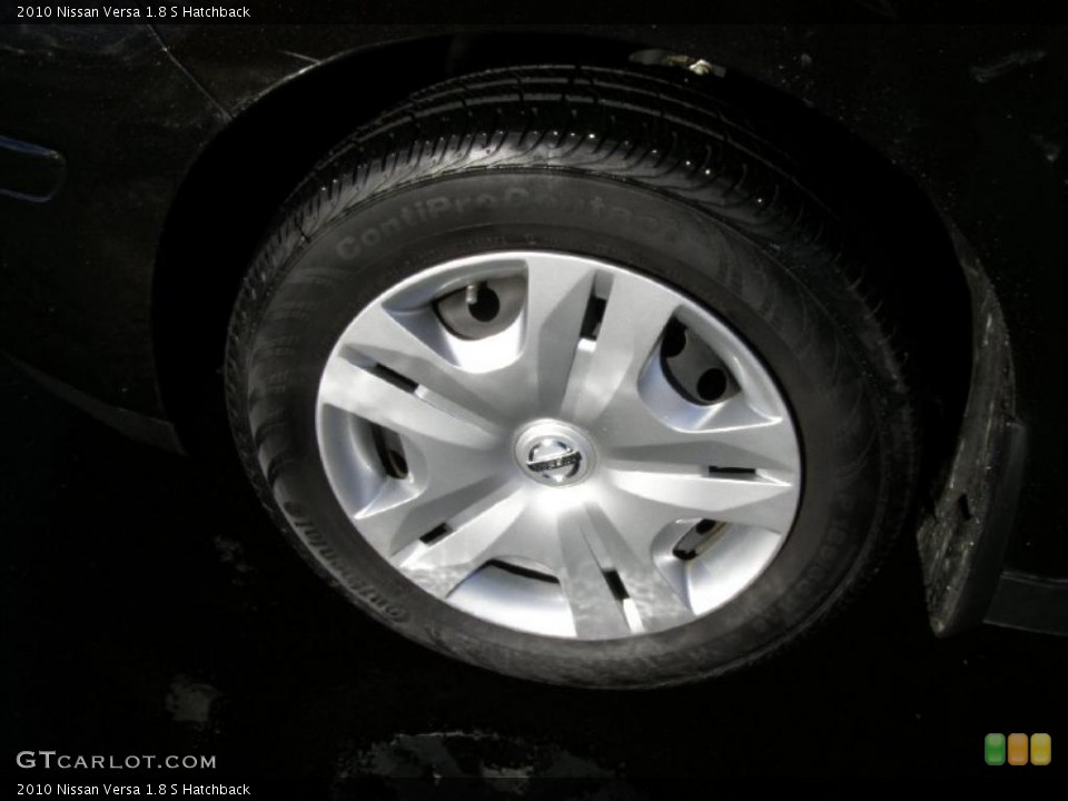 2010 Nissan Versa 1.8 S Hatchback Wheel and Tire Photo #44799386