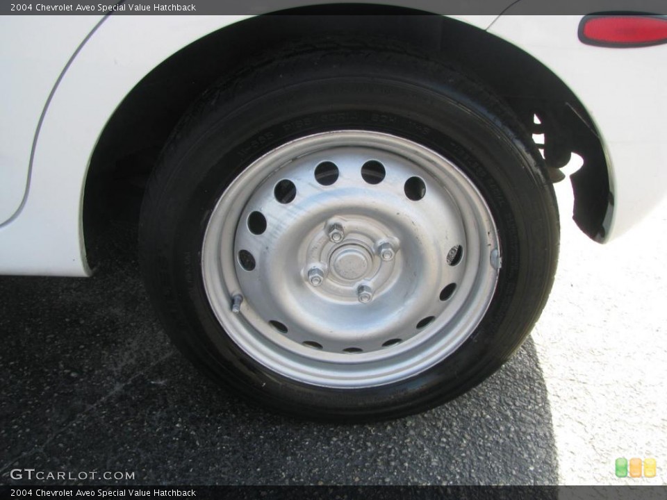 2004 Chevrolet Aveo Special Value Hatchback Wheel and Tire Photo #44802130