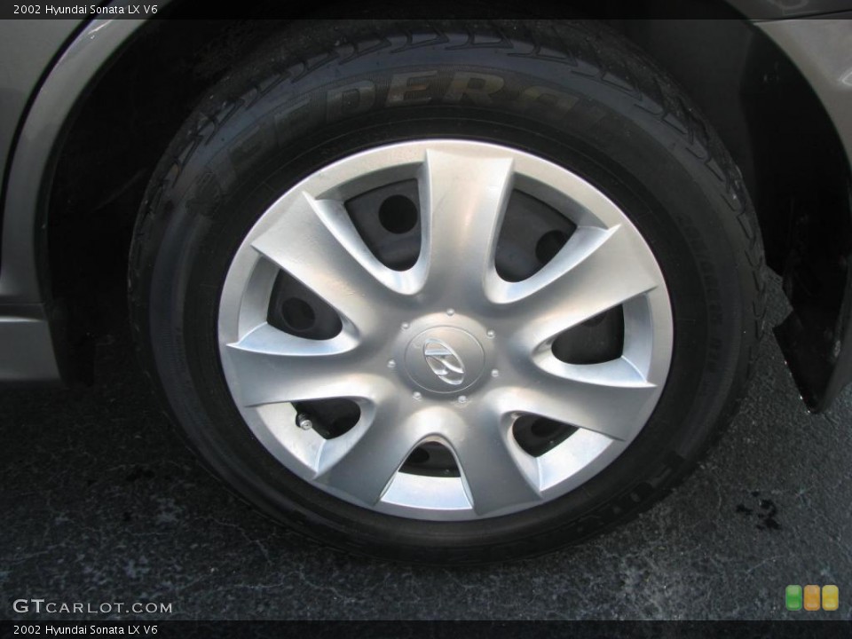 2002 Hyundai Sonata LX V6 Wheel and Tire Photo #44802338