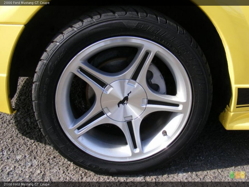 2000 Ford Mustang GT Coupe Wheel and Tire Photo #44802722