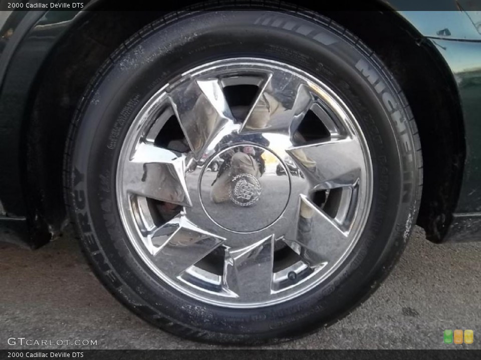 2000 Cadillac DeVille DTS Wheel and Tire Photo #44808176