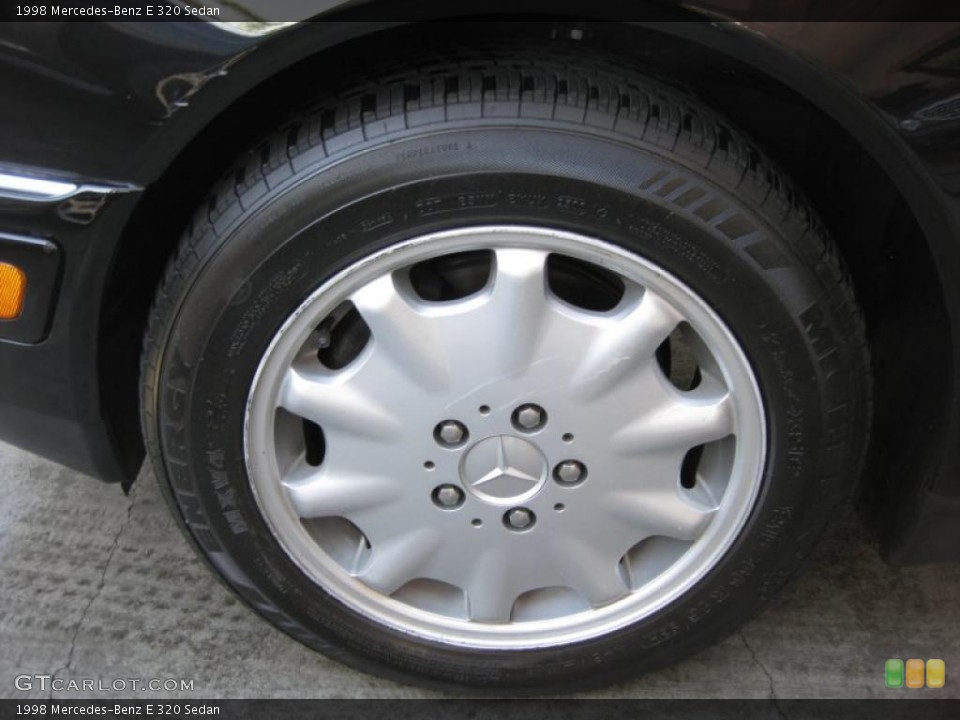 1998 Mercedes-Benz E 320 Sedan Wheel and Tire Photo #44832960
