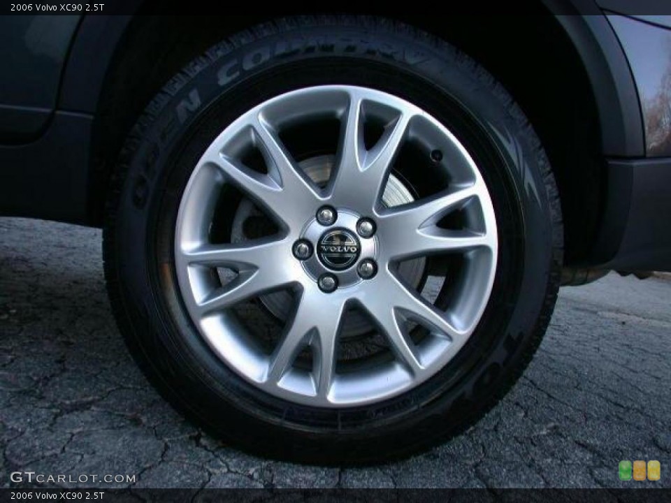 2006 Volvo XC90 2.5T Wheel and Tire Photo #44869578