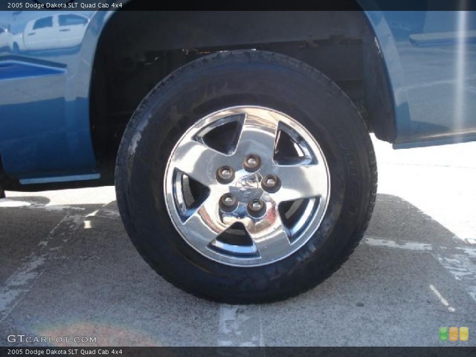 2005 Dodge Dakota SLT Quad Cab 4x4 Wheel and Tire Photo #44880109