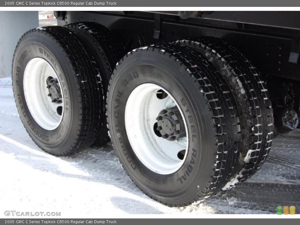 2005 GMC C Series Topkick C8500 Regular Cab Dump Truck Wheel and Tire Photo #44905923