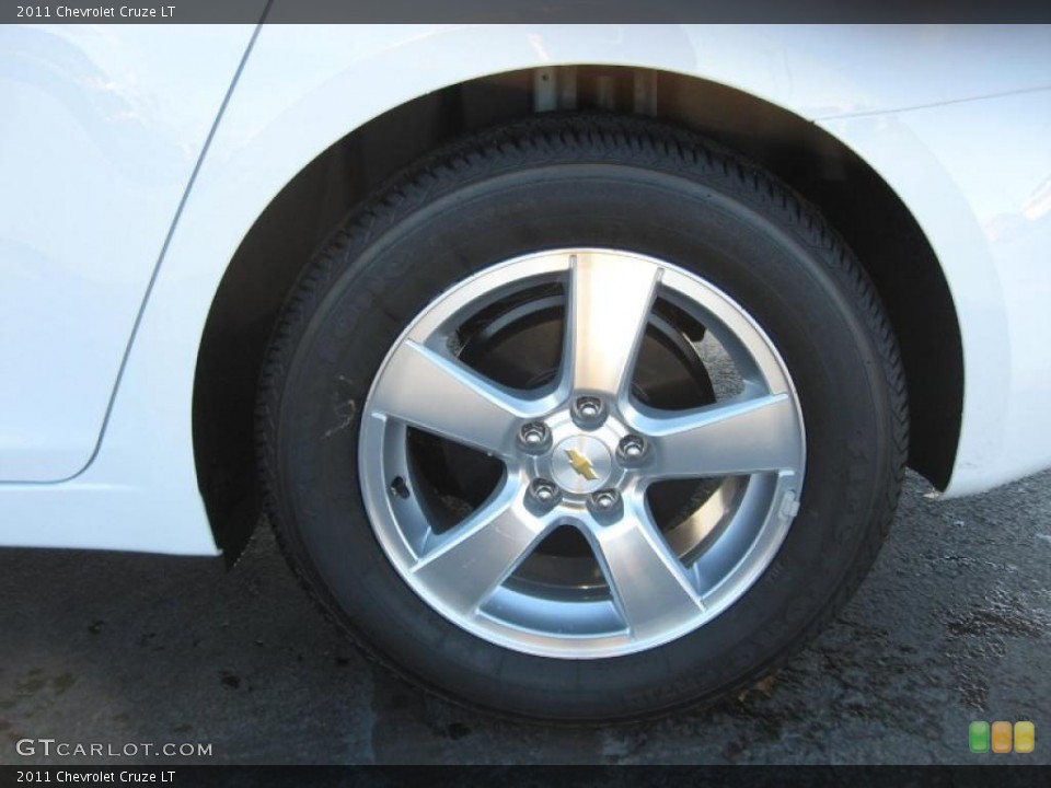 tire size  what's the 2011 Chevy Cruze tire size ? tire pressure