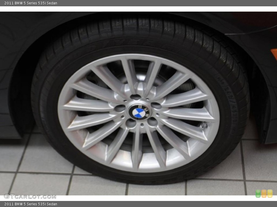2011 BMW 5 Series 535i Sedan Wheel and Tire Photo #44921216