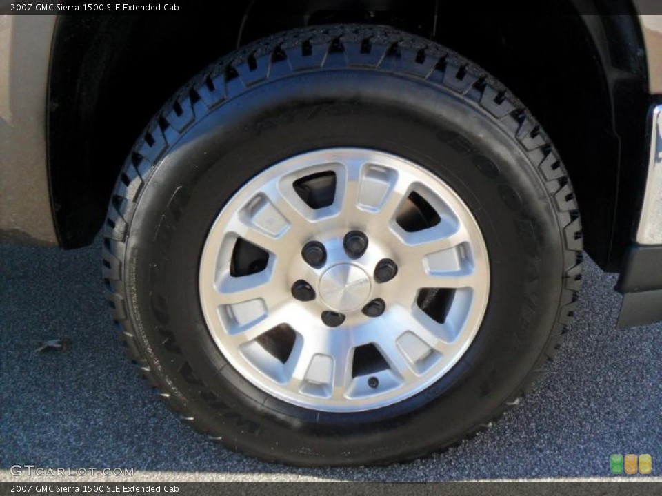 2007 GMC Sierra 1500 SLE Extended Cab Wheel and Tire Photo #44976845