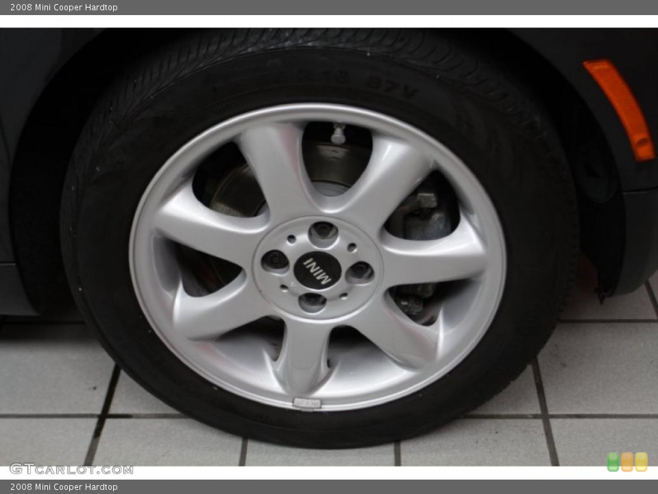 2008 Mini Cooper Hardtop Wheel and Tire Photo #45022031