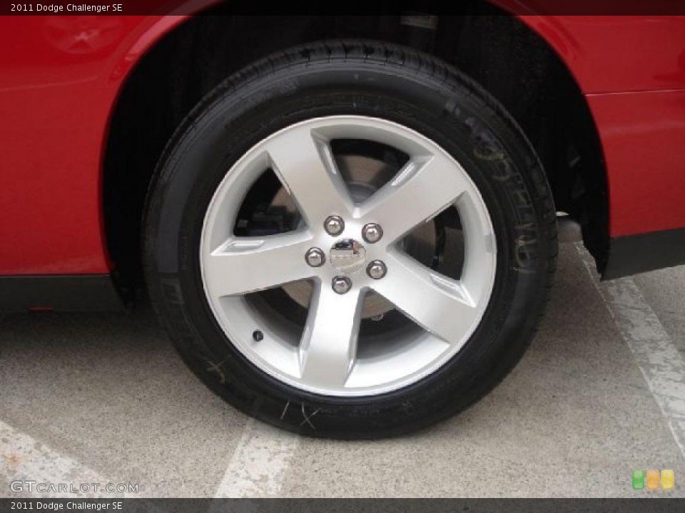 2011 Dodge Challenger SE Wheel and Tire Photo #45028357