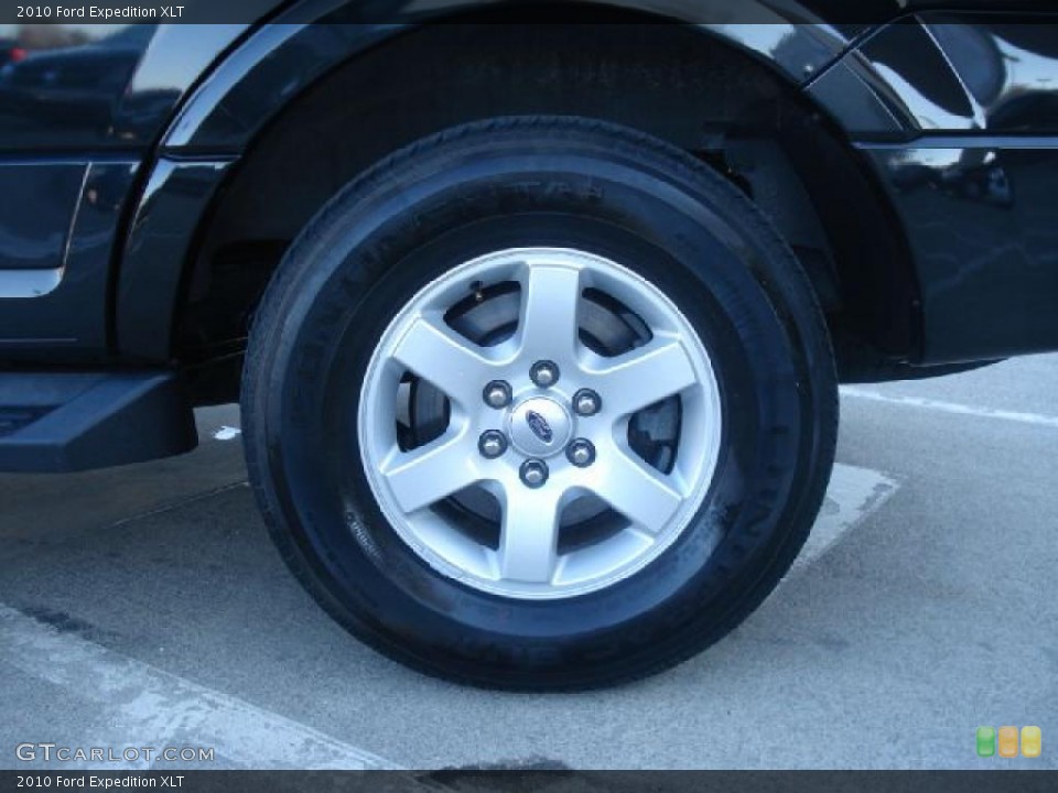 2010 Ford Expedition XLT Wheel and Tire Photo #45037125