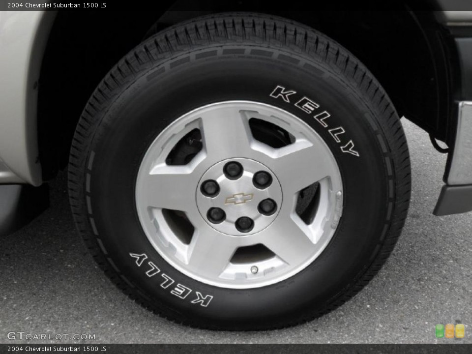 2004 Chevrolet Suburban 1500 LS Wheel and Tire Photo #45057969