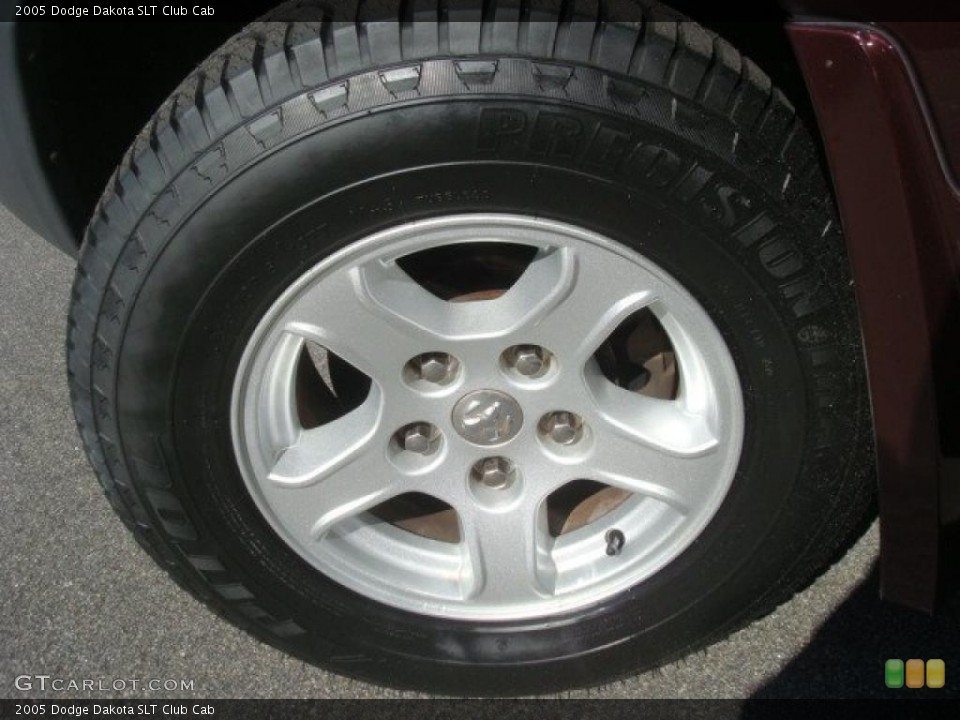 2005 Dodge Dakota SLT Club Cab Wheel and Tire Photo #45078317