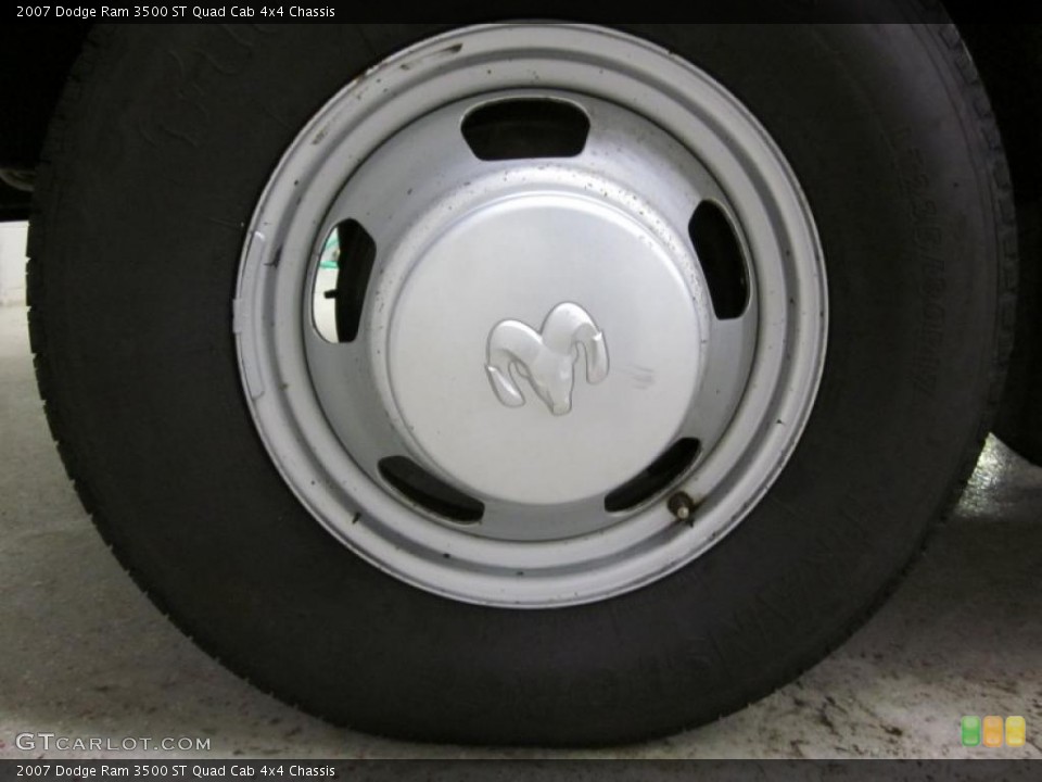 2007 Dodge Ram 3500 ST Quad Cab 4x4 Chassis Wheel and Tire Photo #45084331