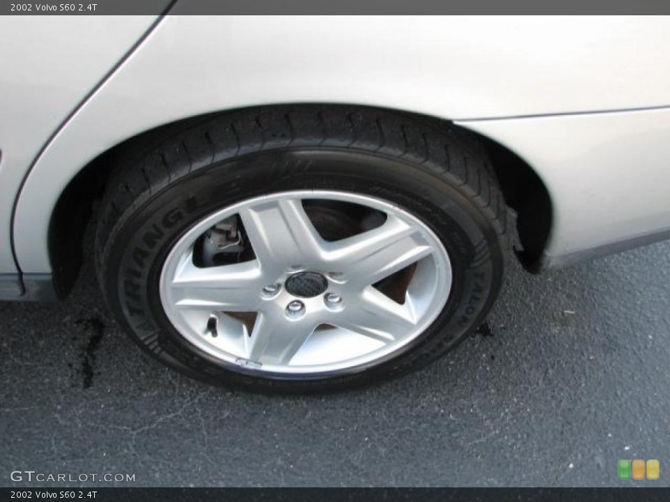2002 Volvo S60 2.4T Wheel and Tire Photo #45097606