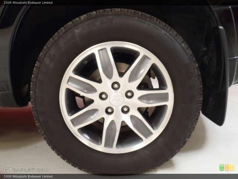 2006 Mitsubishi Endeavor Limited Wheel and Tire Photo #45108824