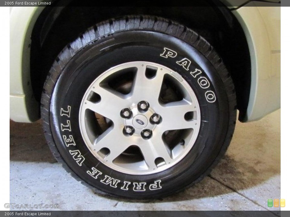 2005 Ford Escape Limited Wheel and Tire Photo #45126646