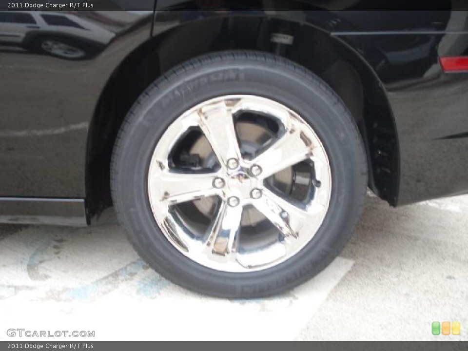 2011 Dodge Charger R/T Plus Wheel and Tire Photo #45160616