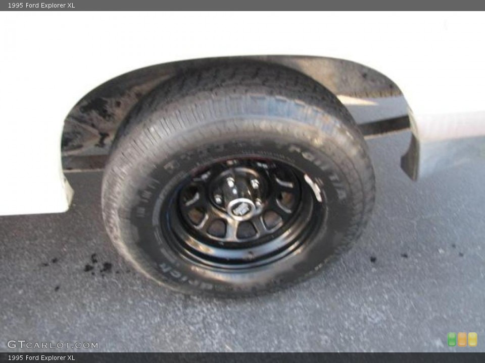 1995 Ford Explorer Custom Wheel and Tire Photo #45160984