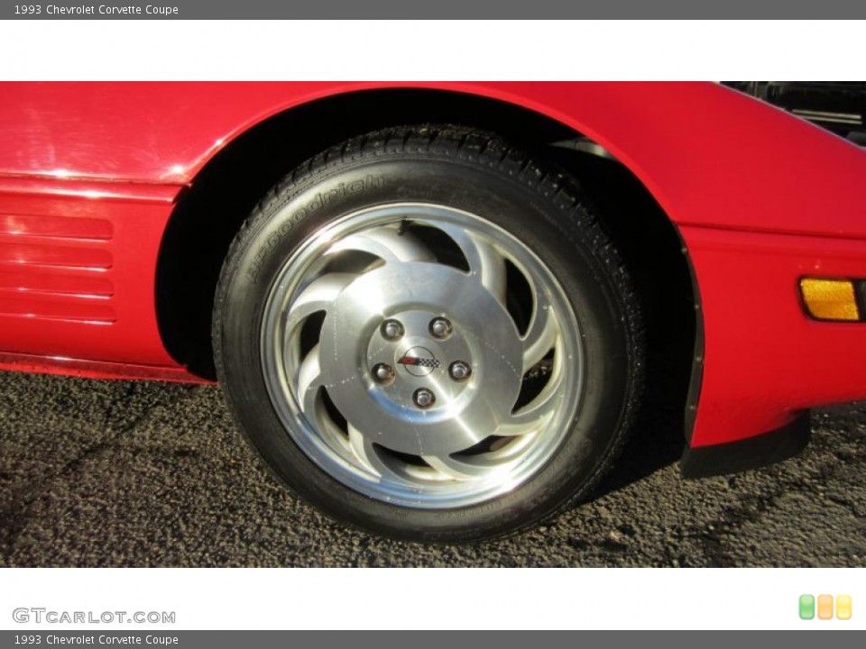 1993 Chevrolet Corvette Coupe Wheel and Tire Photo #45222573