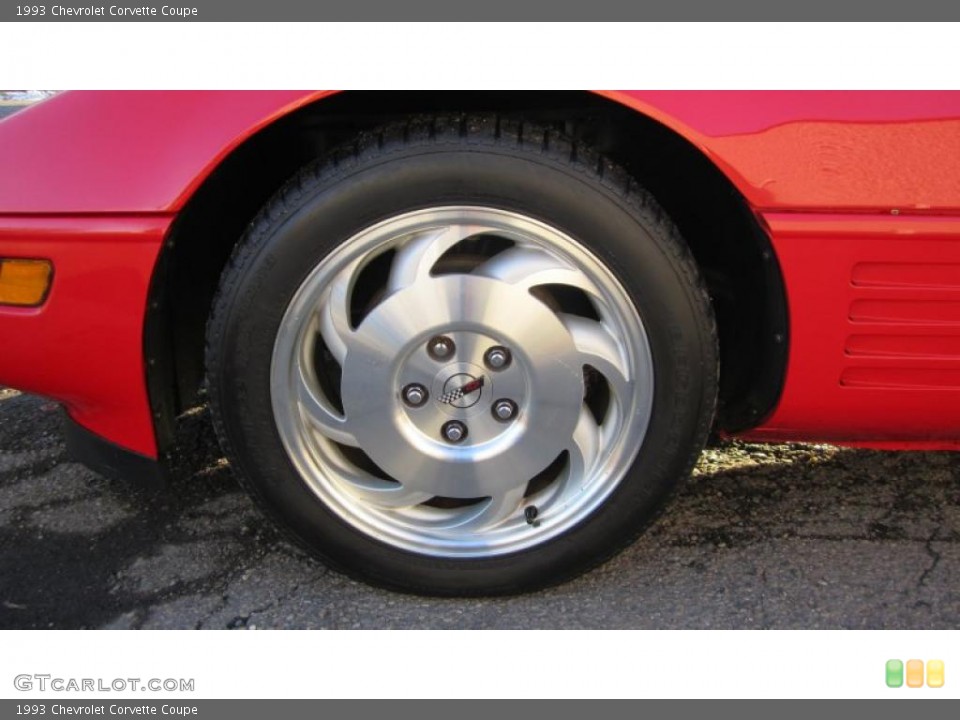 1993 Chevrolet Corvette Coupe Wheel and Tire Photo #45222609