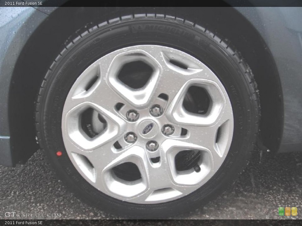 2011 Ford Fusion SE Wheel and Tire Photo #45254716