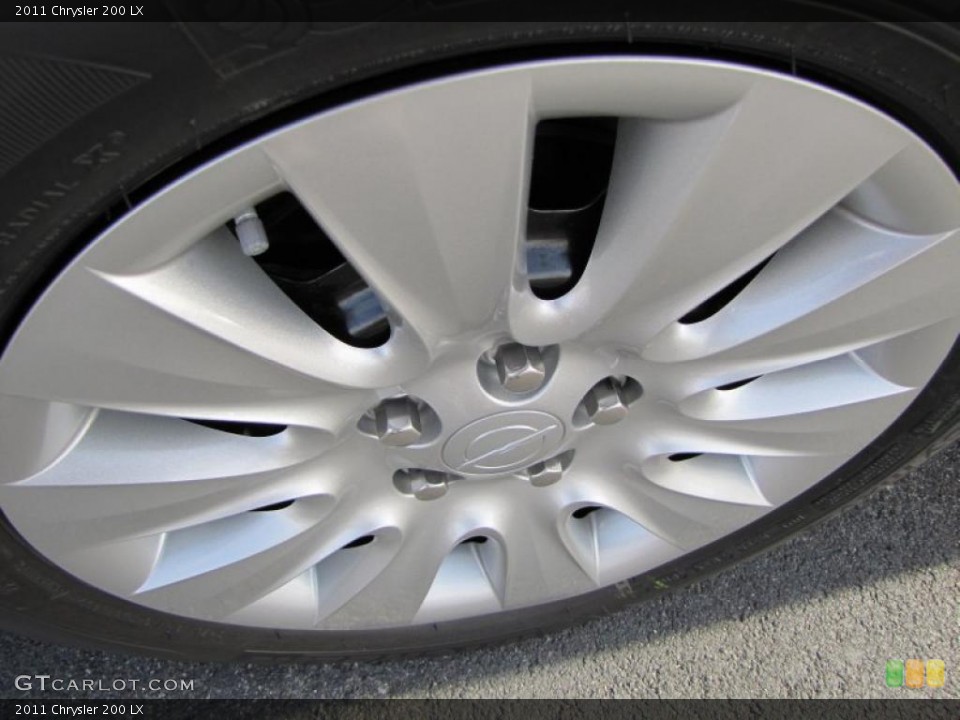 2011 Chrysler 200 LX Wheel and Tire Photo #45344901