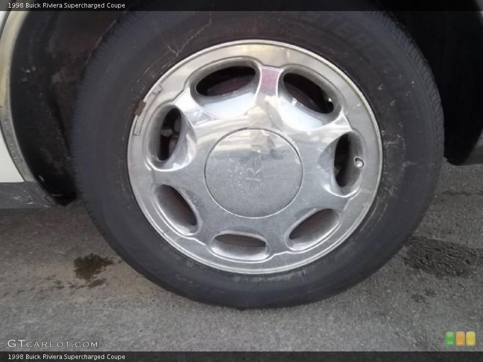 1998 Buick Riviera Supercharged Coupe Wheel and Tire Photo #45350115