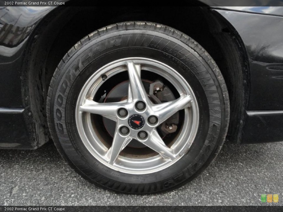 2002 Pontiac Grand Prix GT Coupe Wheel and Tire Photo #45372179