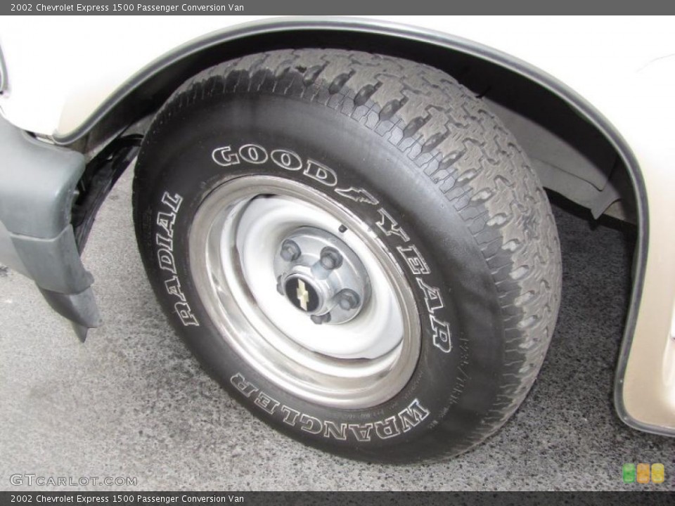 2002 Chevrolet Express 1500 Passenger Conversion Van Wheel and Tire Photo #45380602
