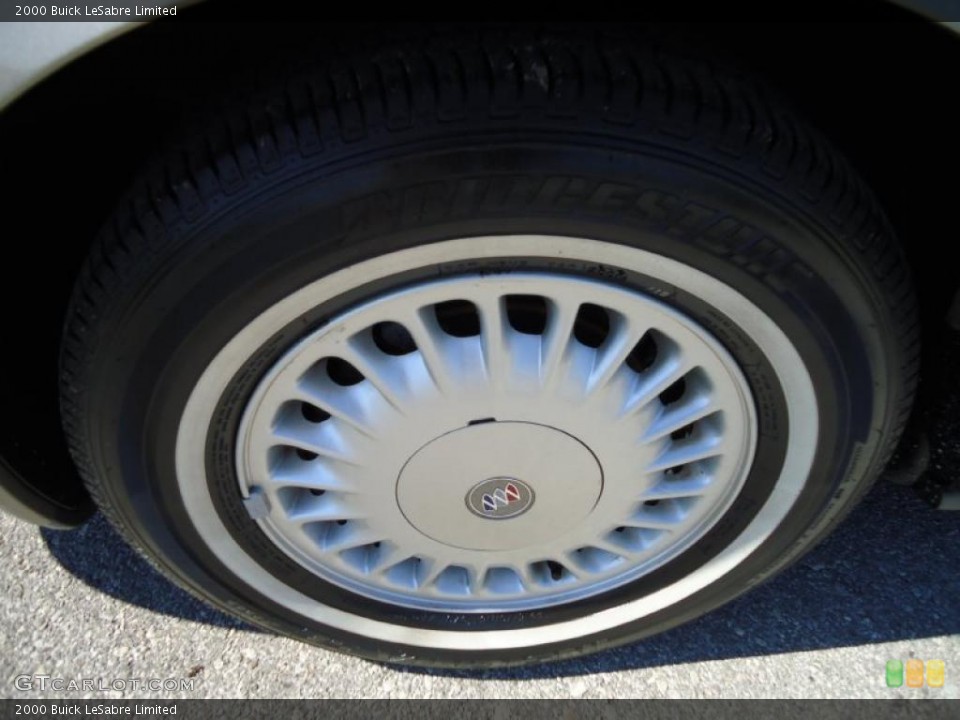 2000 Buick LeSabre Limited Wheel and Tire Photo #45380926