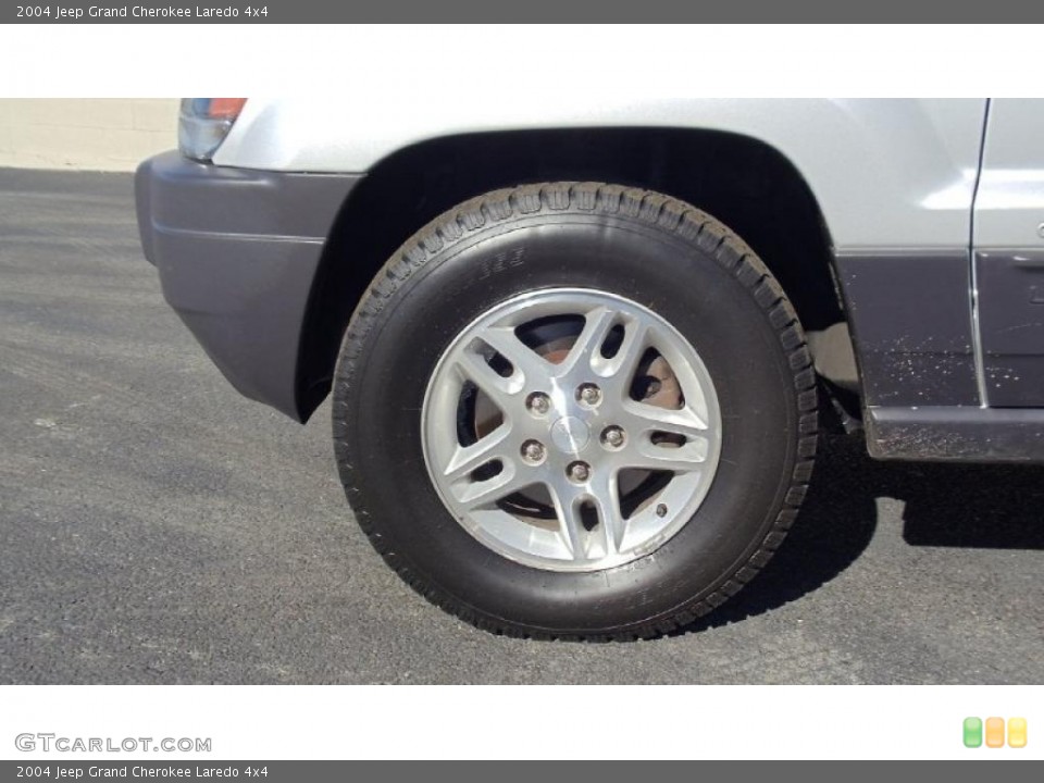 2004 Jeep Grand Cherokee Laredo 4x4 Wheel and Tire Photo #45386566