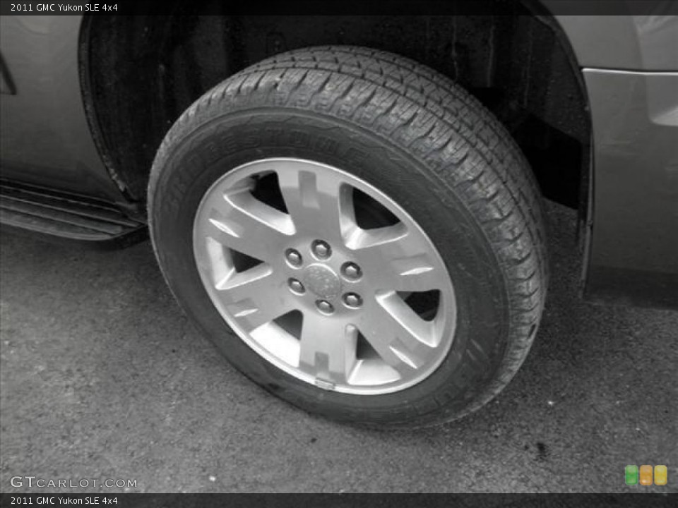 2011 GMC Yukon SLE 4x4 Wheel and Tire Photo #45432304