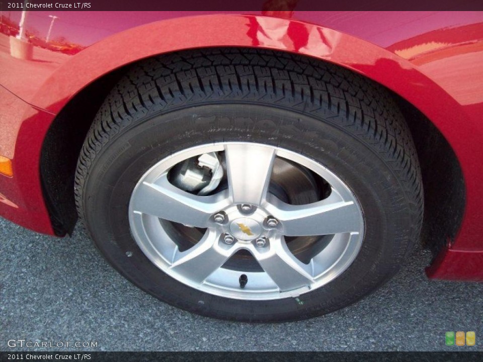 2011 Chevrolet Cruze LT/RS Wheel and Tire Photo #45437867