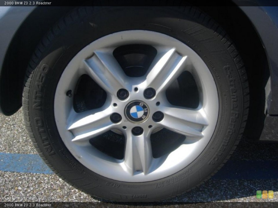 2000 BMW Z3 2.3 Roadster Wheel and Tire Photo #45440637