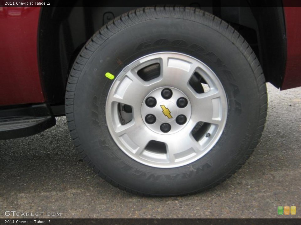 2011 Chevrolet Tahoe LS Wheel and Tire Photo #45441189