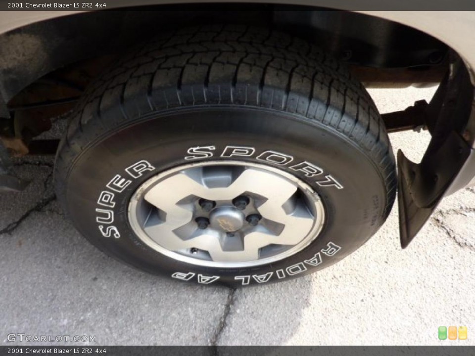 2001 Chevrolet Blazer LS ZR2 4x4 Wheel and Tire Photo #45482679