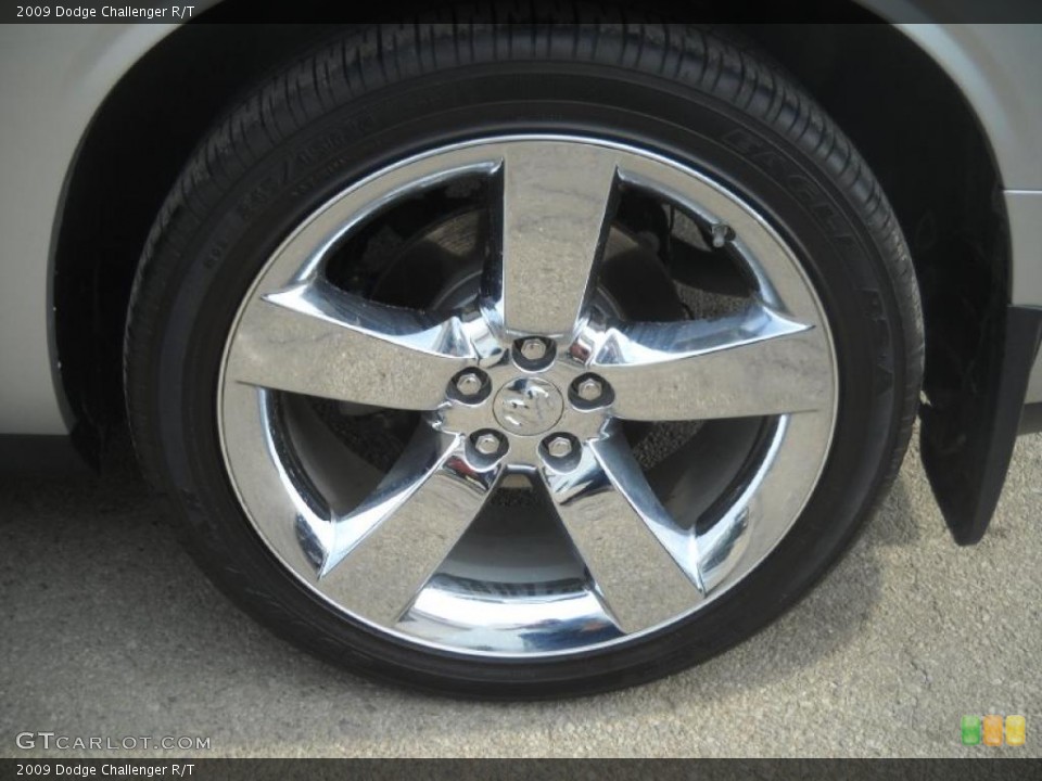 2009 Dodge Challenger R/T Wheel and Tire Photo #45486070