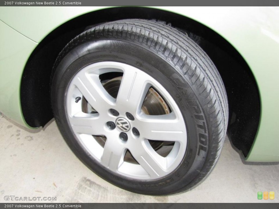 2007 Volkswagen New Beetle 2.5 Convertible Wheel and Tire Photo #45504991