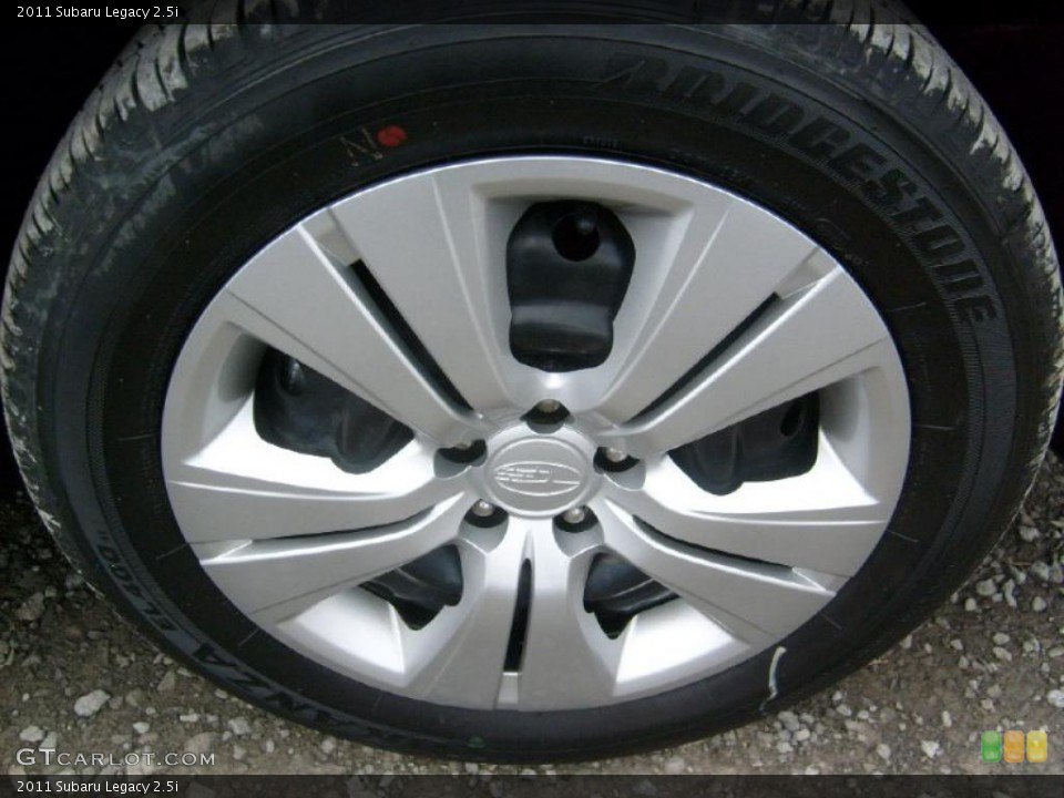 2011 Subaru Legacy 2.5i Wheel and Tire Photo #45562391