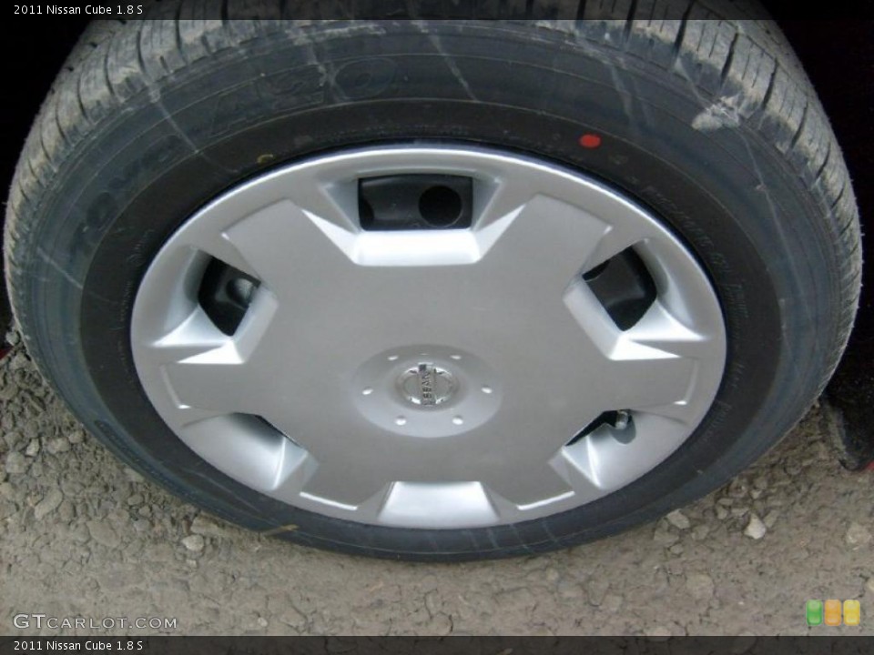 2011 Nissan Cube 1.8 S Wheel and Tire Photo #45569879