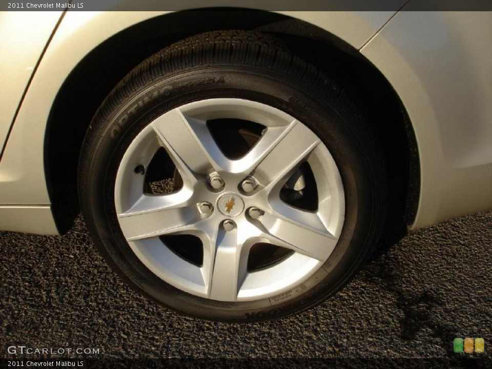 2011 Chevrolet Malibu LS Wheel and Tire Photo #45603402