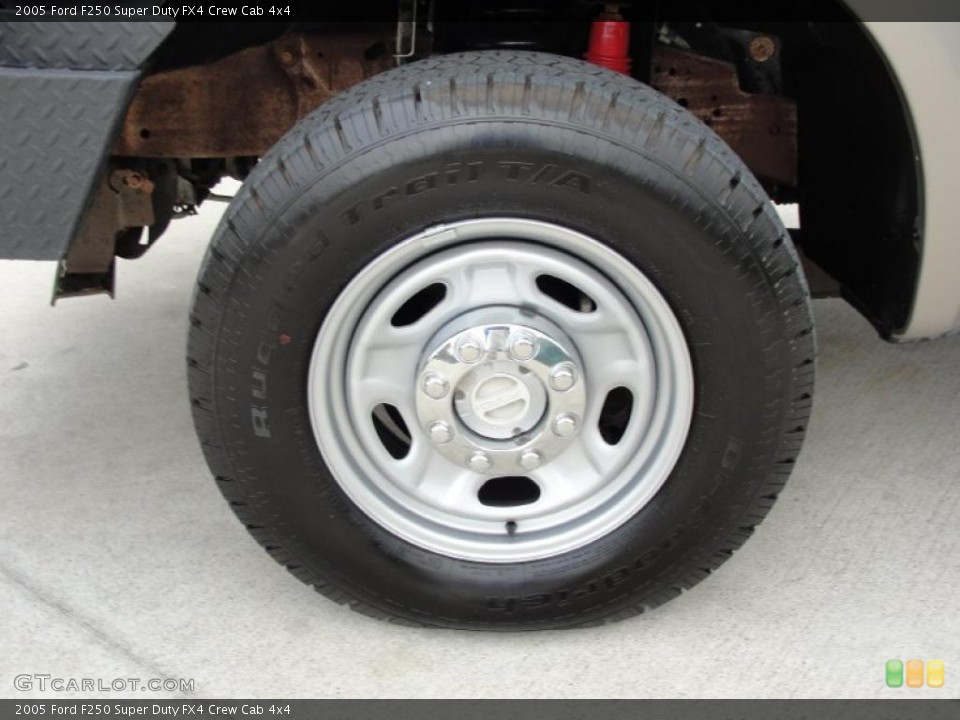 2005 Ford F250 Super Duty FX4 Crew Cab 4x4 Wheel and Tire Photo #45652143