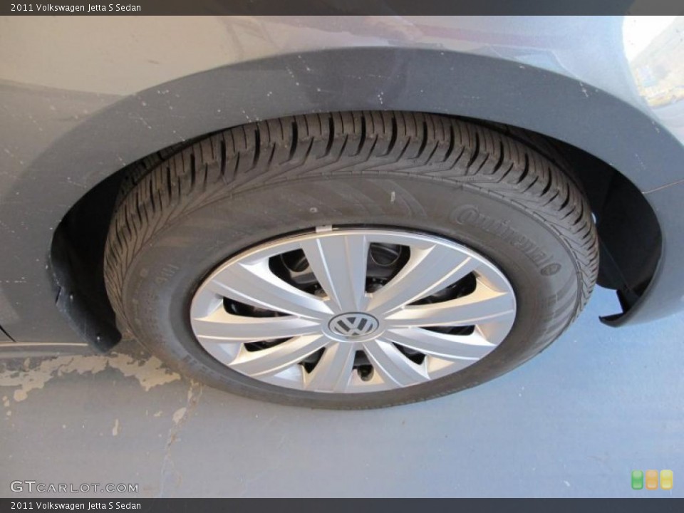 2011 Volkswagen Jetta S Sedan Wheel and Tire Photo #45695284