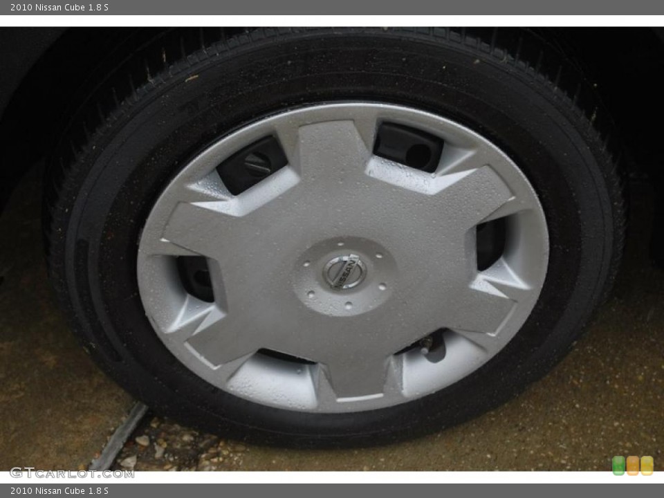 2010 Nissan Cube 1.8 S Wheel and Tire Photo #45734182