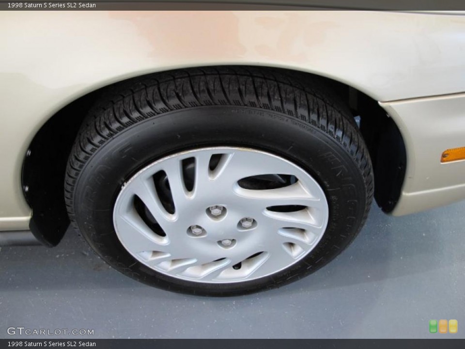 1998 Saturn S Series SL2 Sedan Wheel and Tire Photo #45742858