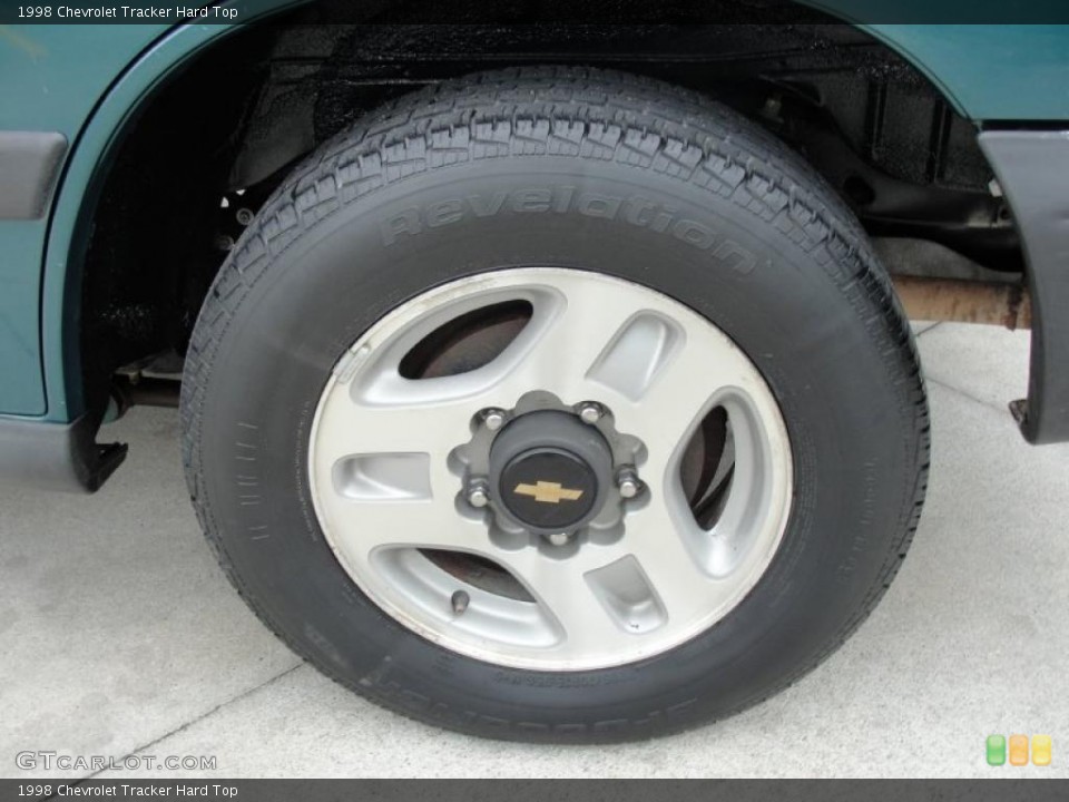 1998 Chevrolet Tracker Hard Top Wheel and Tire Photo #45746742