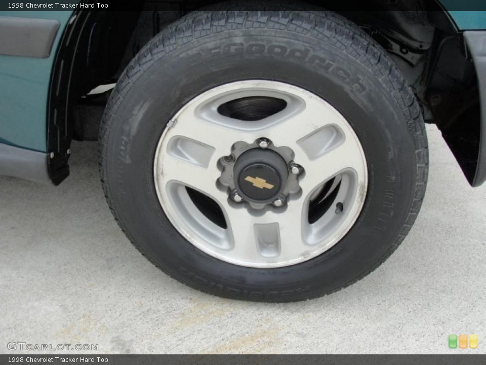 1998 Chevrolet Tracker Wheels and Tires