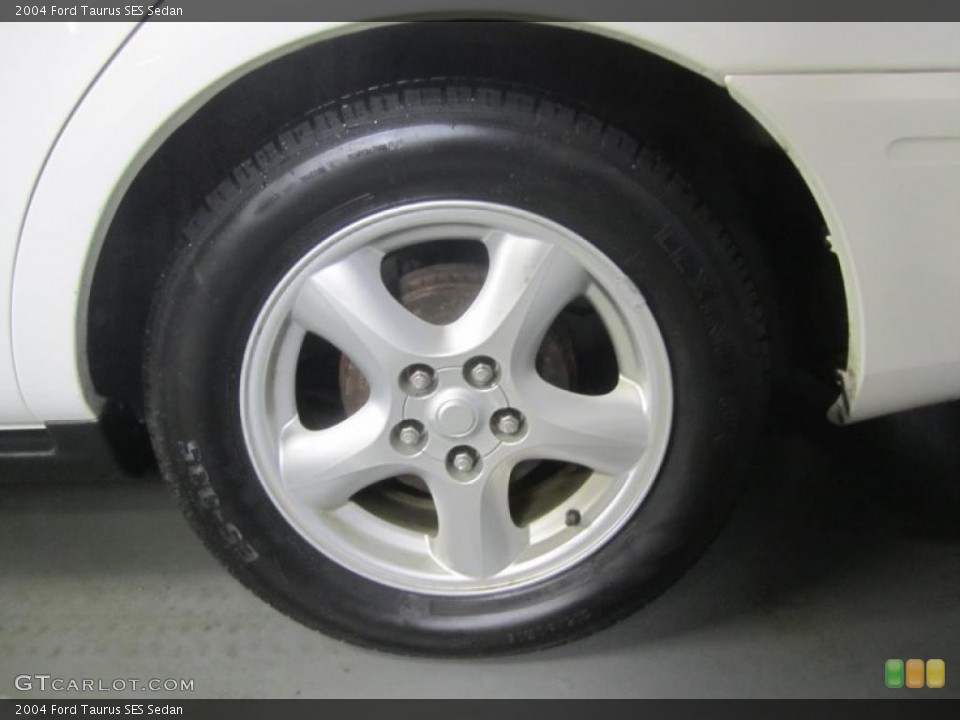 2004 Ford Taurus SES Sedan Wheel and Tire Photo #45763339
