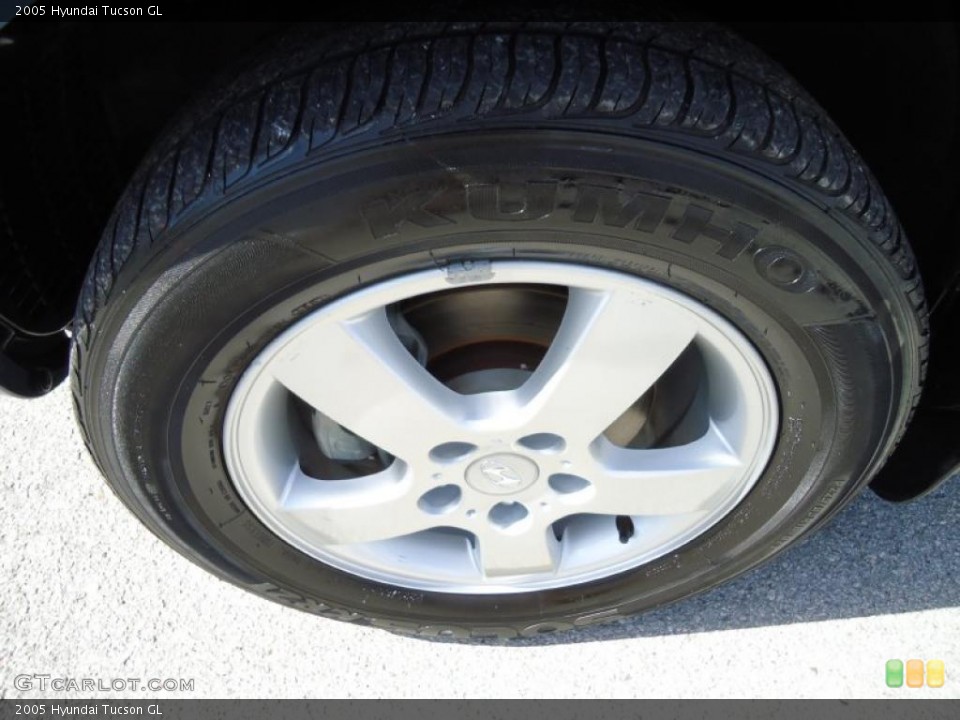 2005 Hyundai Tucson GL Wheel and Tire Photo #45764904